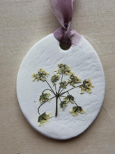 Indlæs billede til gallerivisning Påskeæg - presset blomst #3