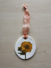 Indlæs billede til gallerivisning Påskeæg - presset blomst #8