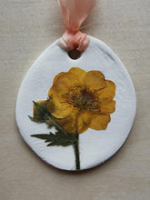 Indlæs billede til gallerivisning Påskeæg - presset blomst #8