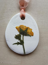 Indlæs billede til gallerivisning Påskeæg - presset blomst #17