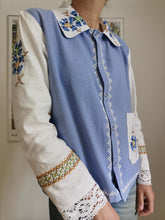 Indlæs billede til gallerivisning Patchwork skjorte - blå og hvid - str L/XL