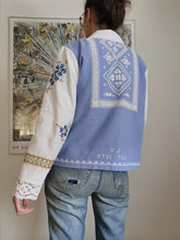 Indlæs billede til gallerivisning Patchwork skjorte - blå og hvid - str L/XL