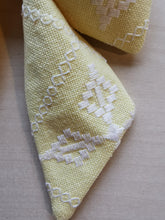 Indlæs billede til gallerivisning Sløjfe - gul med hvide stjerner