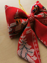 Indlæs billede til gallerivisning Sløjfe - rød - fugle og kirke