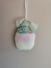 Indlæs billede til gallerivisning Patchwork påskeæg, pastelfarver