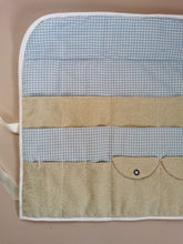 Indlæs billede til gallerivisning Krea etui - blå og hvide tern