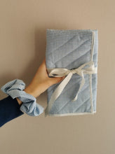 Indlæs billede til gallerivisning Krea etui - blå og hvide tern