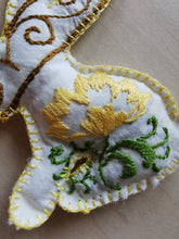 Indlæs billede til gallerivisning Påskehare #1 - Gyldne blomster