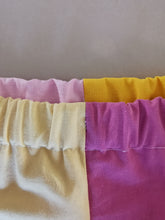 Indlæs billede til gallerivisning Patchwork Shorts - rosa &amp; gul, str. 98
