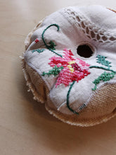 Indlæs billede til gallerivisning Donut #3 - Lyserøde blomster
