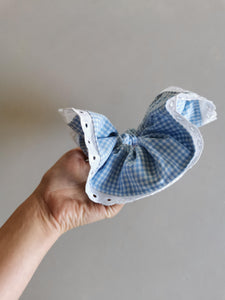 Scrunchie, blå/hvide tern med blonde