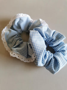 Scrunchie, blå/hvide tern