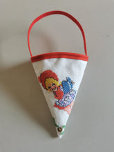 Indlæs billede til gallerivisning Kræmmerhus - Nissepige med bog
