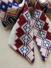 Indlæs billede til gallerivisning Sløjfe -Blåt og rødt mønster
