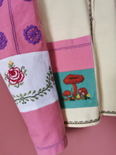 Indlæs billede til gallerivisning Patchwork skjorte - pastelbroderier med svampe
