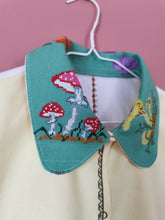 Indlæs billede til gallerivisning Patchwork skjorte - pastelbroderier med svampe
