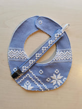 Indlæs billede til gallerivisning Savlesmæk - Blå med hvidt broderi
